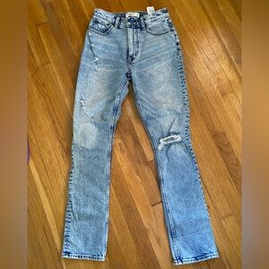 Abercrombie and fitch light washed ripped jeans. The 90s skinny high rise style.